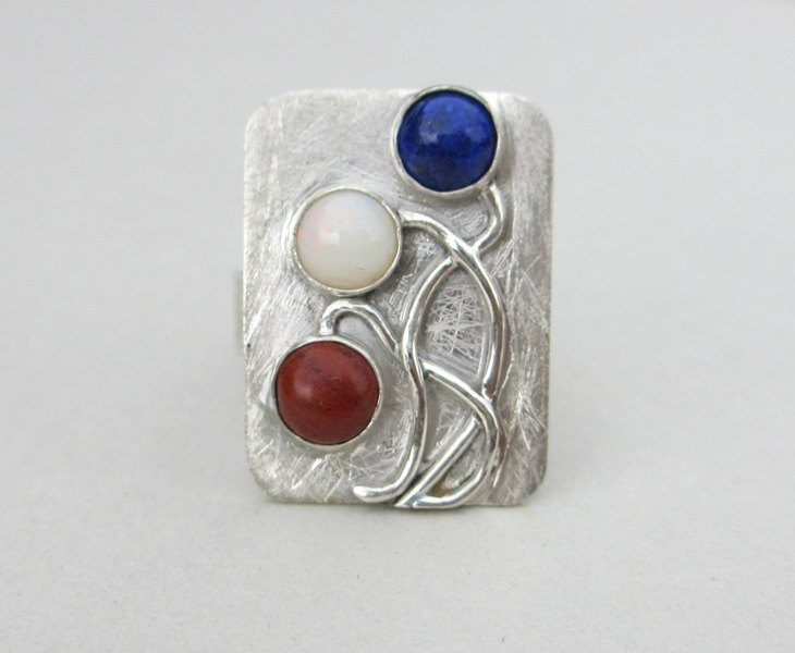red white blue ring
