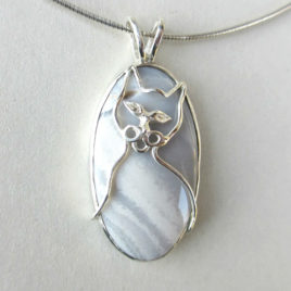 Grey cat pendant agate, sterling silver cat pendant
