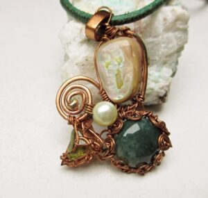 Green agate necklace copper, peridot, mother of pearl