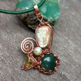 Green agate necklace copper, peridot, mother of pearl