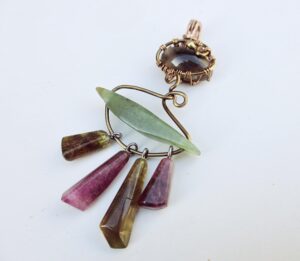 Hanging four tourmaline necklace, jade, agate, copper wire