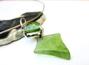 Double rhombus peridot pendant sterling silver