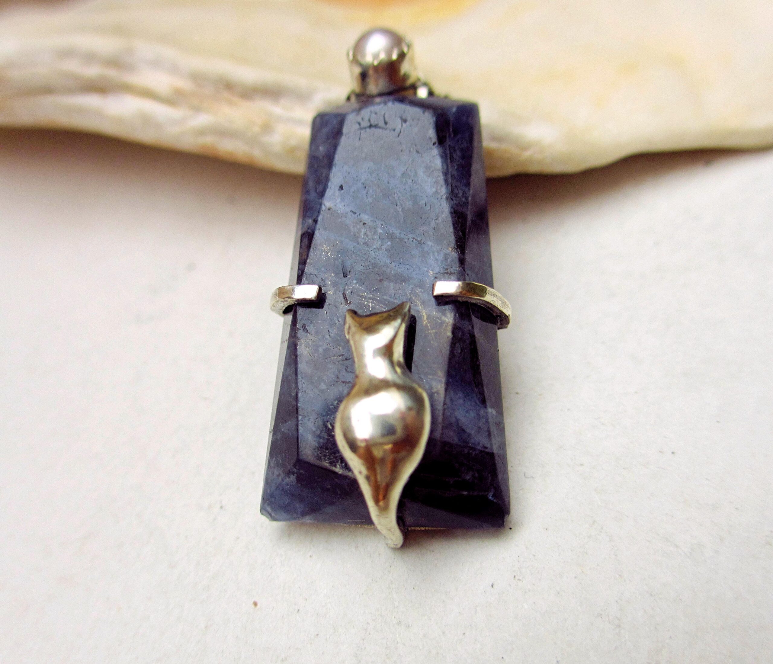 Silver cat pendant blue afghanite white pearl