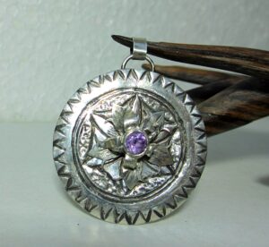 Flower medaillon pendant silver 999 and 925, 5 mm genuine amethyst, 4 cm large silver disc pendant